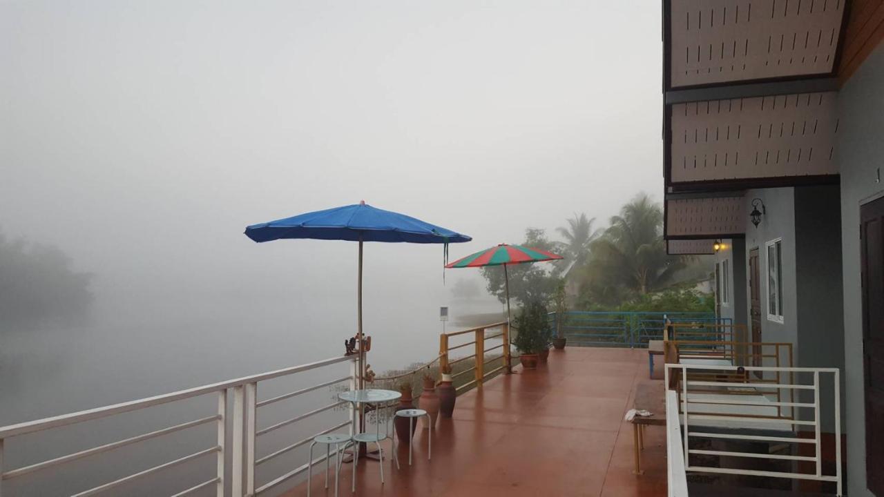 Khum Thong Resort Takuapa ภายนอก รูปภาพ