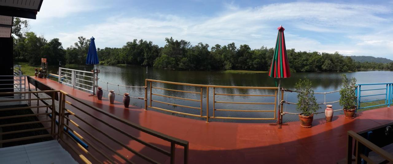 Khum Thong Resort Takuapa ภายนอก รูปภาพ