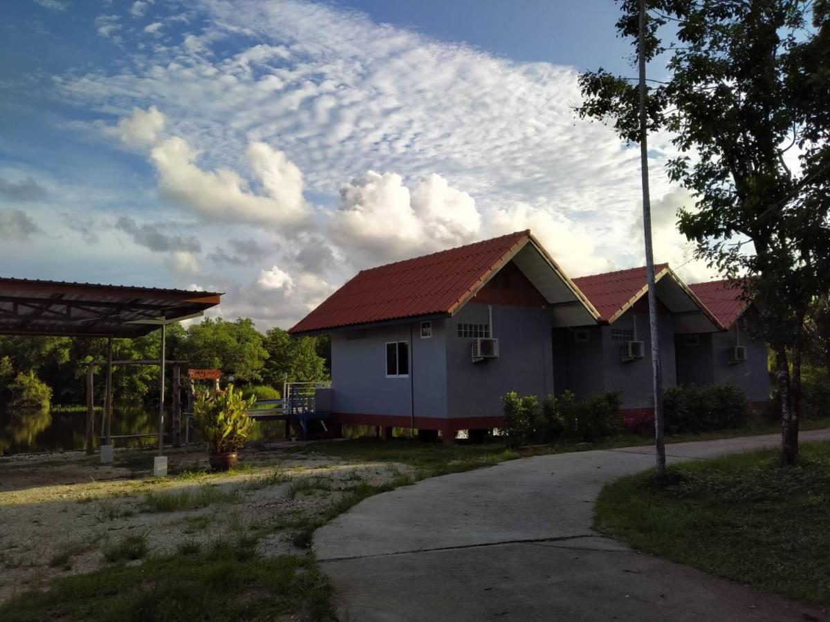 Khum Thong Resort Takuapa ภายนอก รูปภาพ