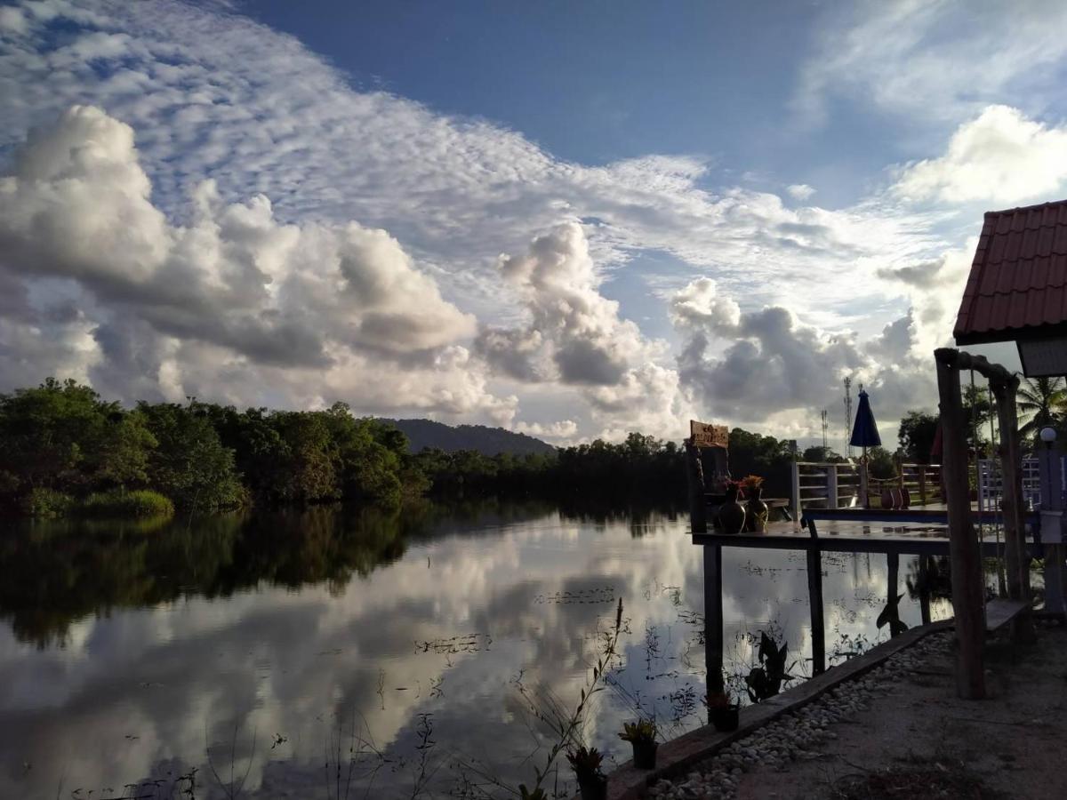 Khum Thong Resort Takuapa ภายนอก รูปภาพ