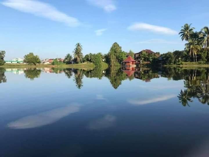 Khum Thong Resort Takuapa ภายนอก รูปภาพ